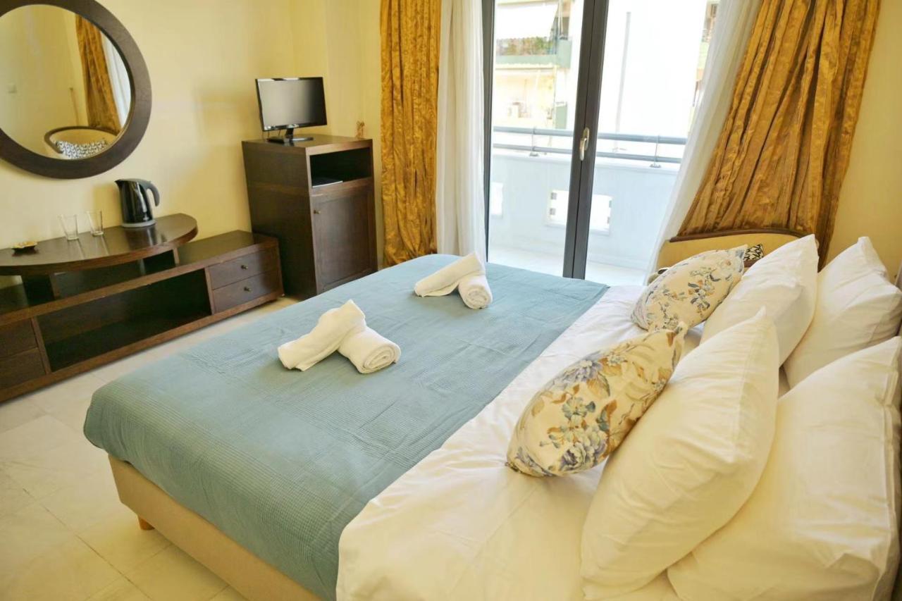 New Times Home & Hotels Near Metro Station Athens Center ภายนอก รูปภาพ