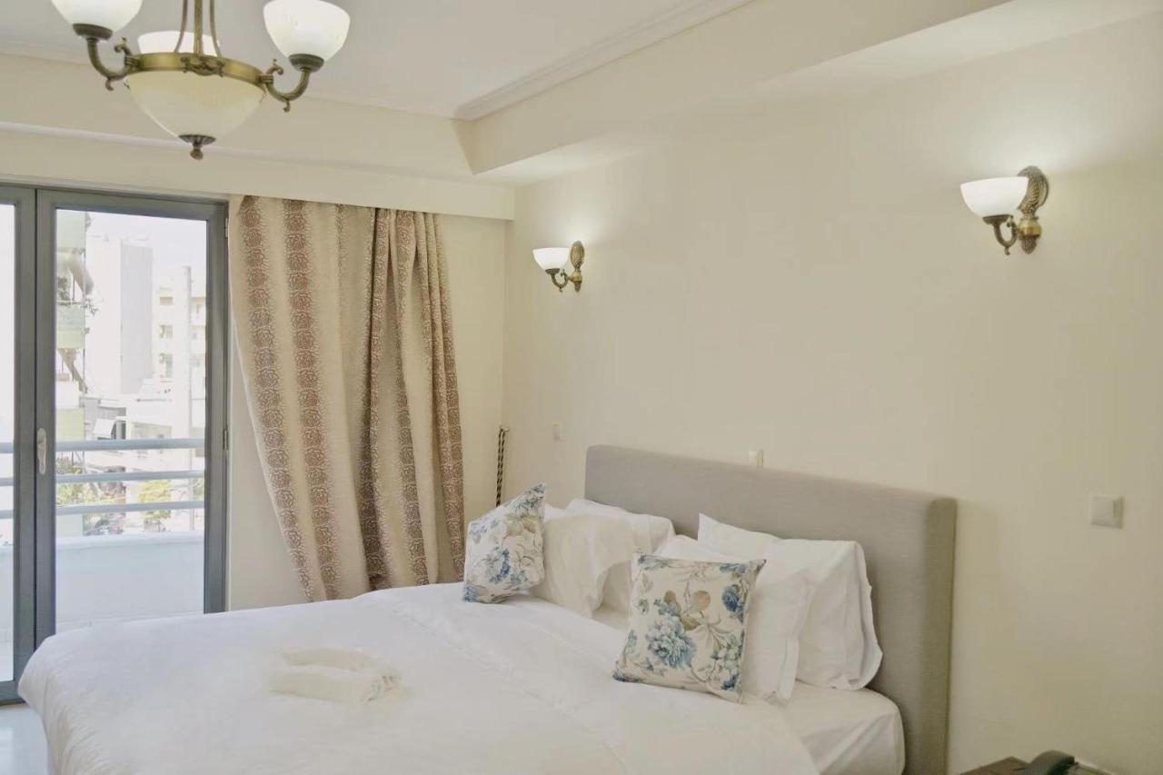 New Times Home & Hotels Near Metro Station Athens Center ภายนอก รูปภาพ