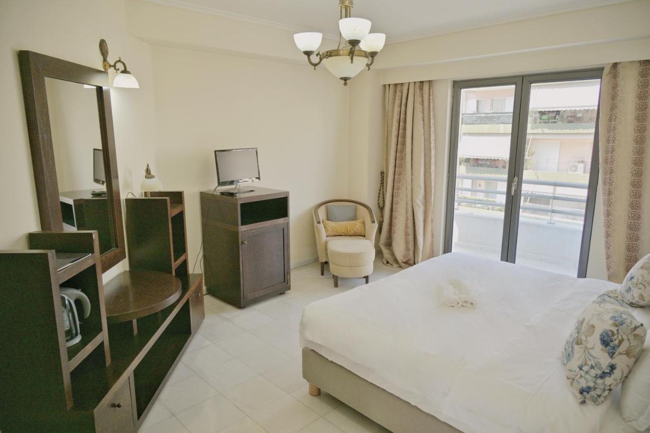 New Times Home & Hotels Near Metro Station Athens Center ภายนอก รูปภาพ