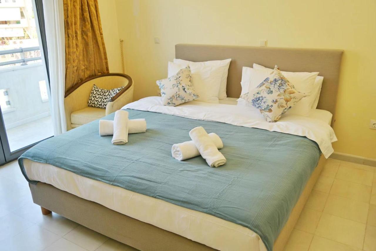 New Times Home & Hotels Near Metro Station Athens Center ภายนอก รูปภาพ